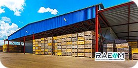 RAEOMINAM.COM RAEOMINAM RAEOM Registro Autoritativo de Empresas Operadoras MINAM, para transporte de Residuos Sólidos. Datos del domicilio legal y/o de la ubicación de la planta de operaciones y/o de la infraestructura de residuos sólidos peligrosos, de corresponder. Copia simple de las licencias de funcionamiento vigente del domicilio legal, de la planta de operaciones, de la infraestructura de residuos sólidos, según corresponda, expedida por la autoridad municipal respectiva, consignando un giro de negocio acorde a las operaciones a desarrollar. Los cambios de ubicación de la infraestructura de residuos sólidos de la EO-RS se tramita como una nueva inscripción en el Registro Autoritativo, considerando para ello lo establecido en el presente artículo. Datos de la ubicación del área de acondicionamiento, de la planta de operaciones y/o de la infraestructura de residuos sólidos no peligrosos, de corresponder. Datos de la ubicación del área de acondicionamiento, de la planta de operaciones y/o de la infraestructura de residuos sólidos no peligrosos, de corresponder. Toda infraestructura de residuos sólidos, en forma previa a la construcción e inicio de sus operaciones, debe contar con el IGA y el proyecto debidamente aprobado por la autoridad competente, según corresponda; así como con la respectiva Licencia de Funcionamiento, de acuerdo con la normativa vigente. El MInAM establece otros tipos de infraestructura de residuos sólidos, las condiciones para su implementación y funcionamiento, siempre que sustente su utilidad dentro del ciclo de gestión de residuos sólidos. Manual de Operaciones y Mantenimiento de la infraestructura de residuos sólidos. El expediente técnico de obra y el manual de operaciones y mantenimiento de la infraestructura de residuos sólidos deben estar firmados por un/a profesiona de ingeniería civil, sanitario o ambiental. Asimismo, los estudios específicos que forman parte del expediente técnico deben estar suscritos por las/os respectivos profesionales. De manera paralela a la recuperación del área degradada, se deben desarrollar acciones que garanticen la disposición final de los residuos sólidos en una infraestructura de residuos sólidos, al término de la recuperación del área degradada. Modificación del Listado y Clasificación Anticipada para proyectos de infraestructura de residuos sólidos El MInAM, en un plazo de ciento ochenta (180) días calendario contados desde la entrada en vigencia del presente Decreto Supremo, a través de Resolución Ministerial, modifica el Listado de Inclusión de los Proyectos de Inversión sujetos al SEIA para las actividades de residuos sólidos y aprueba los Términos de Referencia para proyectos con características comunes o similares. Asimismo, el MInAM, en un plazo de ciento ochenta (180) días calendario contados desde la entrada en vigencia del presente Decreto Supremo, a través de Decreto Supremo, modifica y/o actualiza la Clasificación Anticipada para proyectos de infraestructura de residuos sólidos, establecida en el Anexo II del Reglamento del Decreto Legislativo n° 1278.